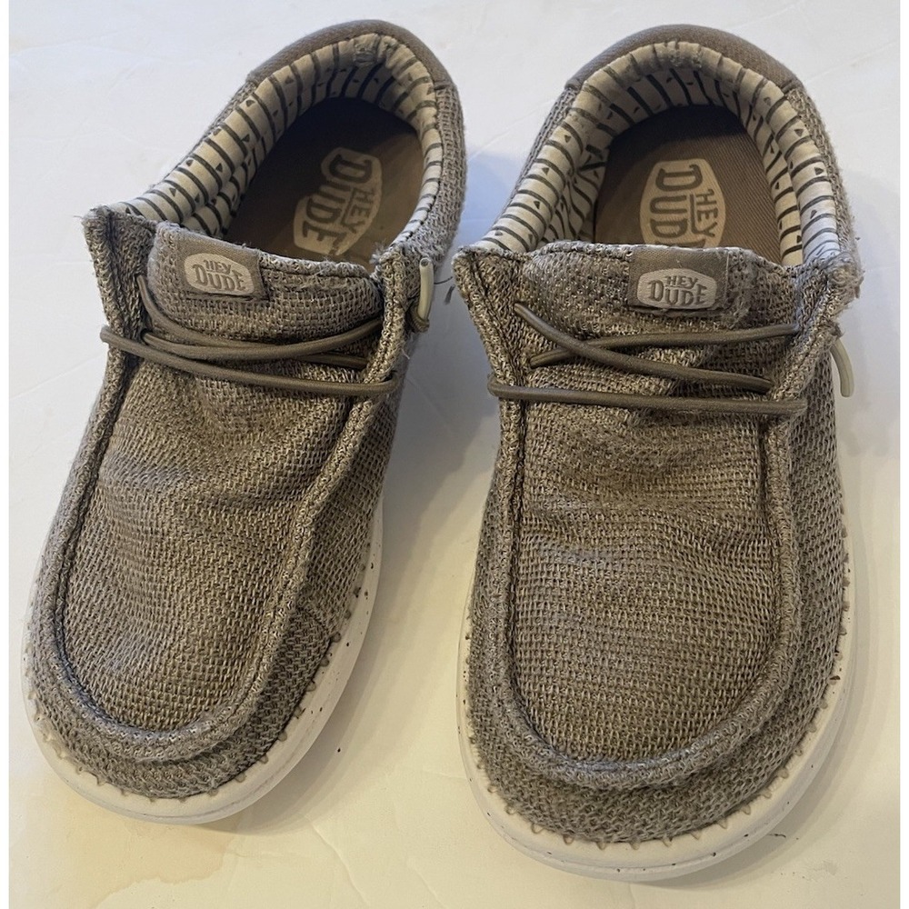 Hey Dude Wally Stretch Sox Walnut Youth J4 Big Kid 4 Slip On Shoes 42072-267